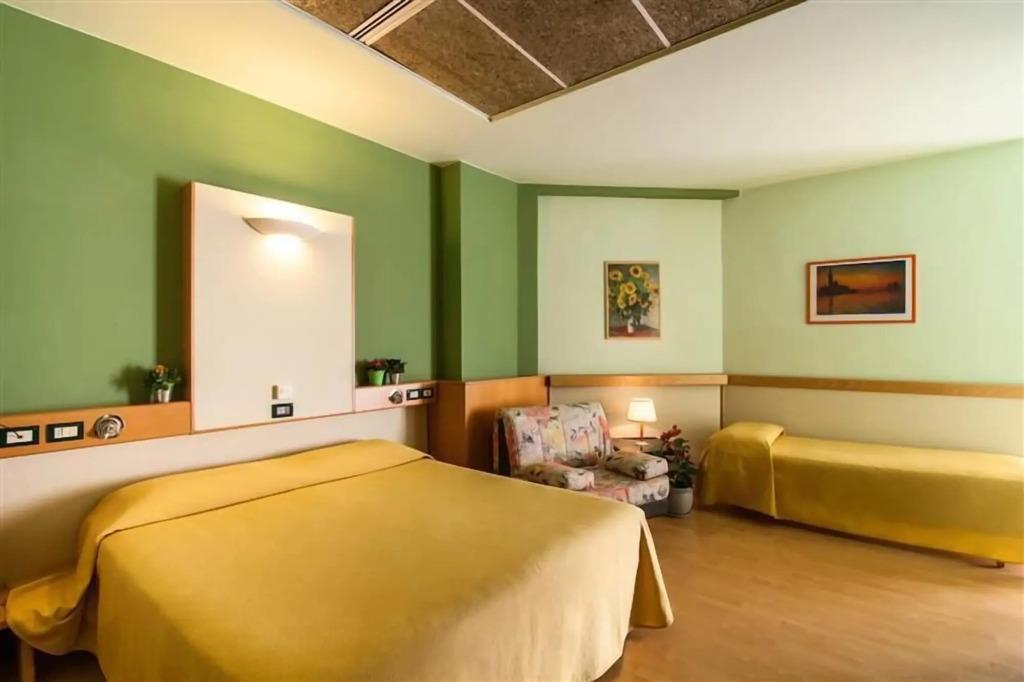 hotel image 13