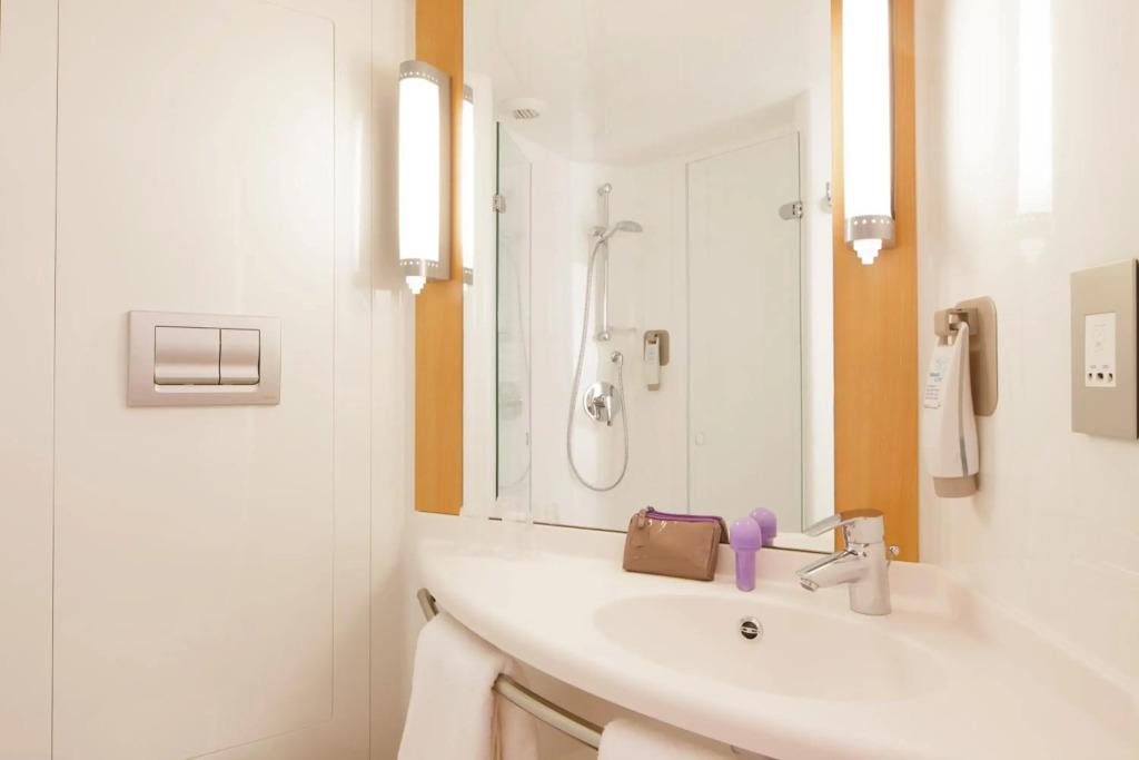 hotel image 10