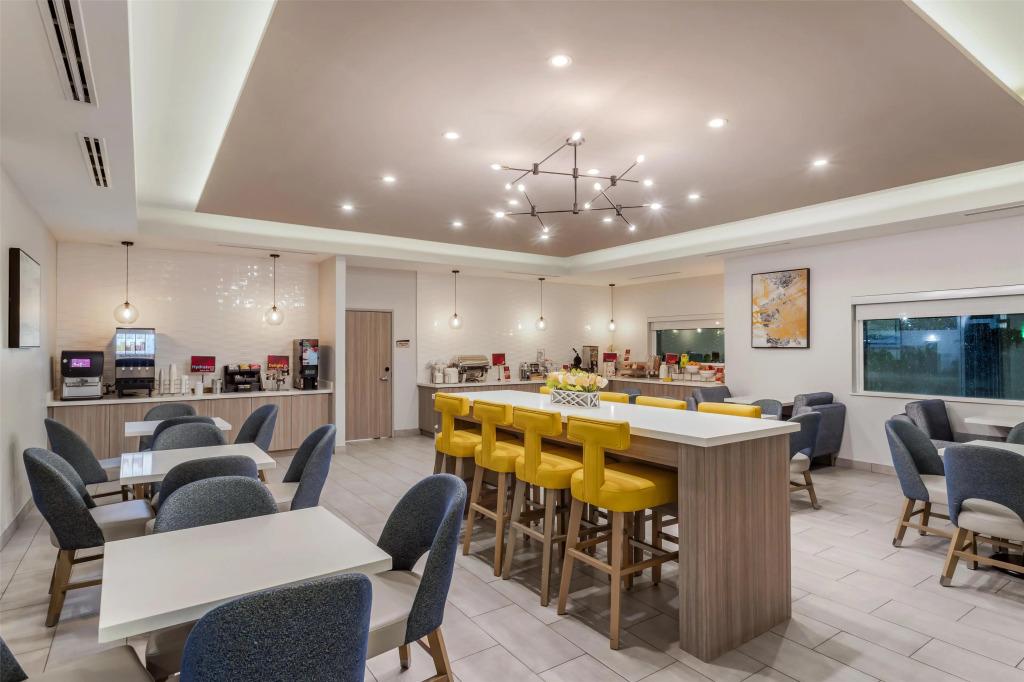 hotel image 13