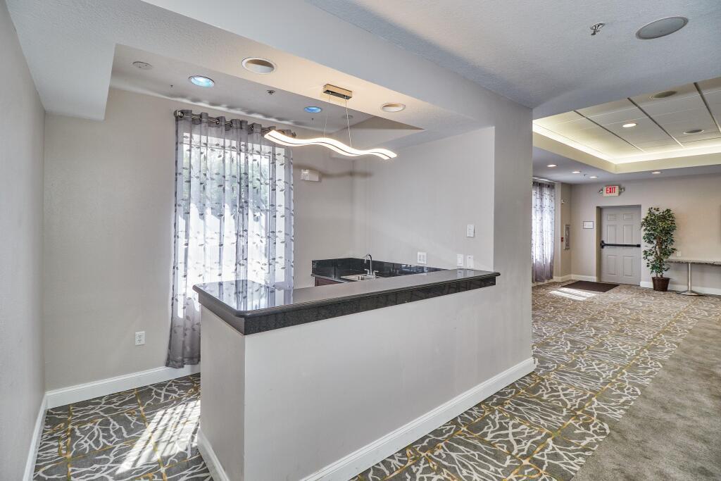 hotel image 32