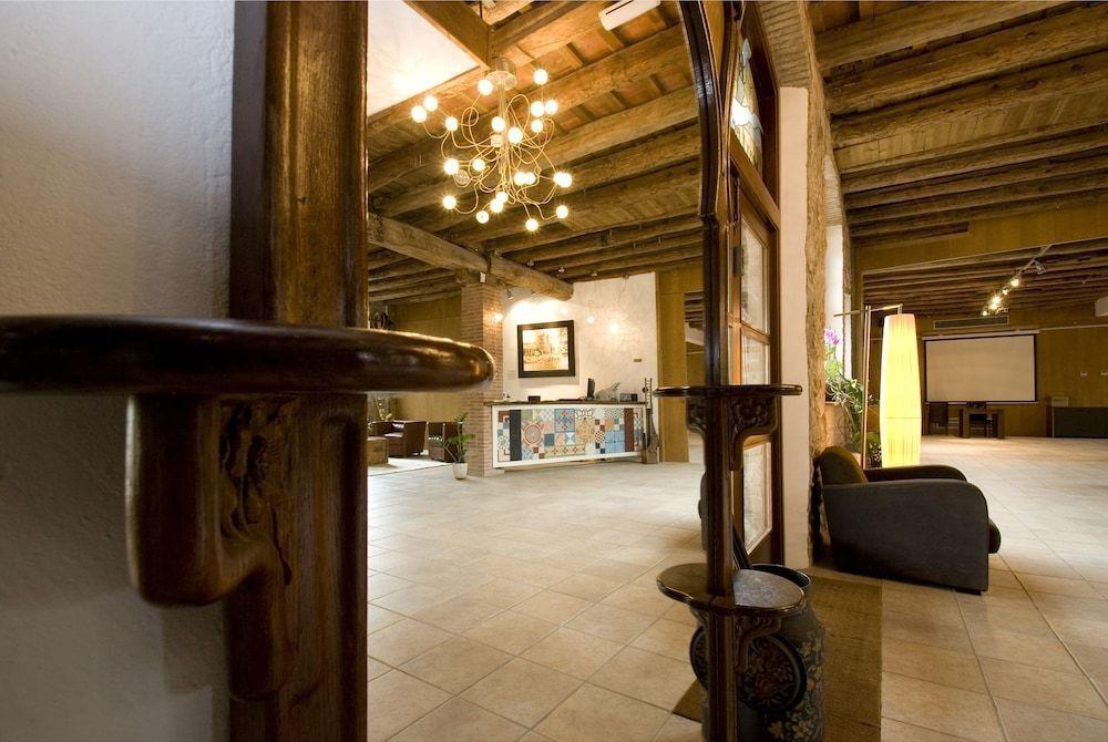 hotel image 13
