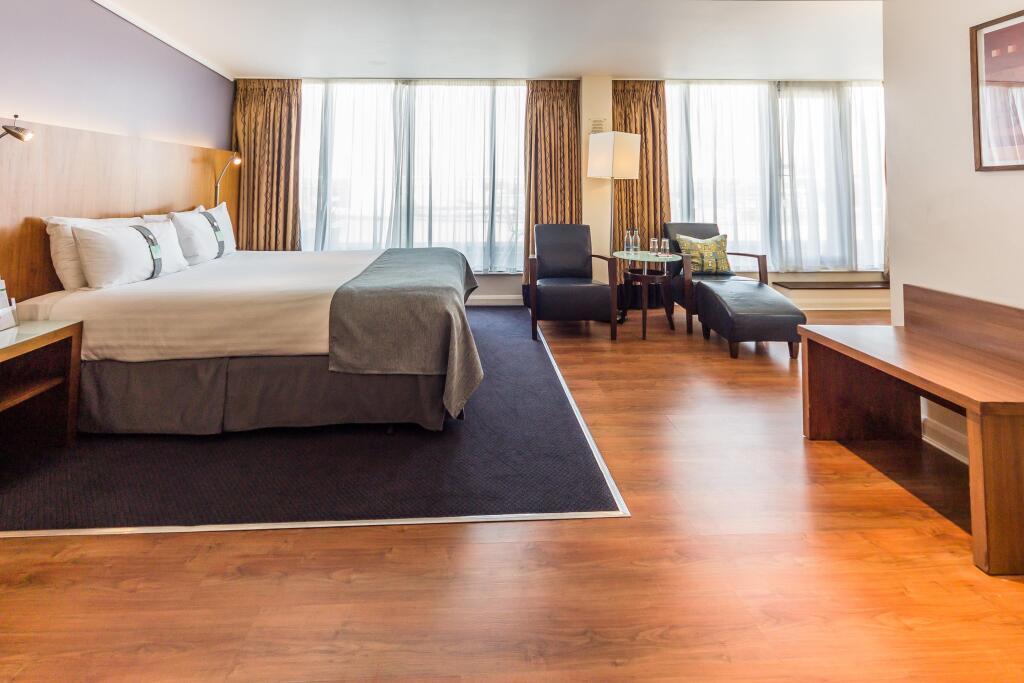hotel image 43