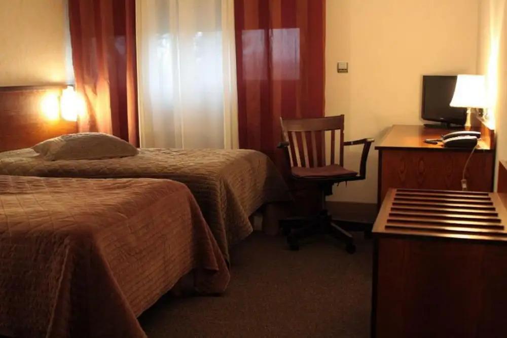 hotel image 9