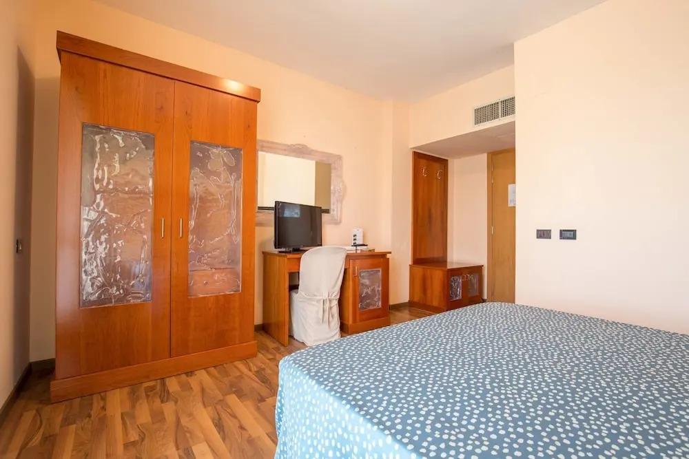hotel image 16