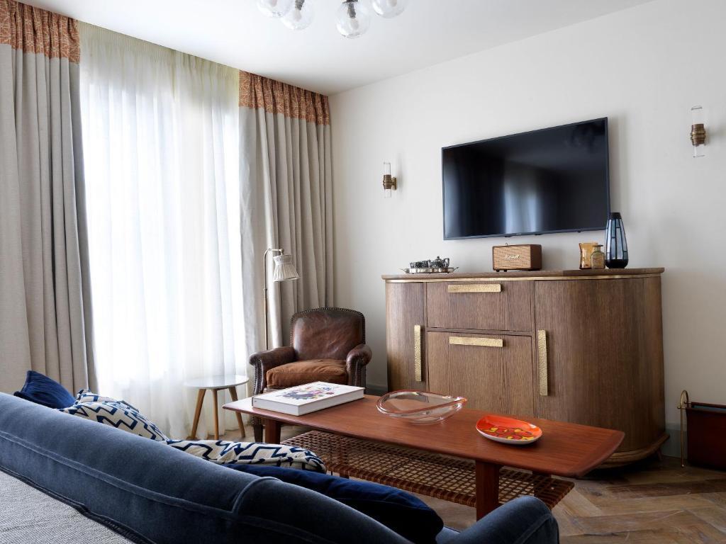 hotel image 7
