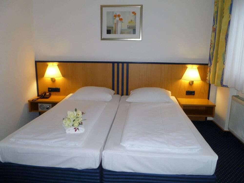 hotel image 12