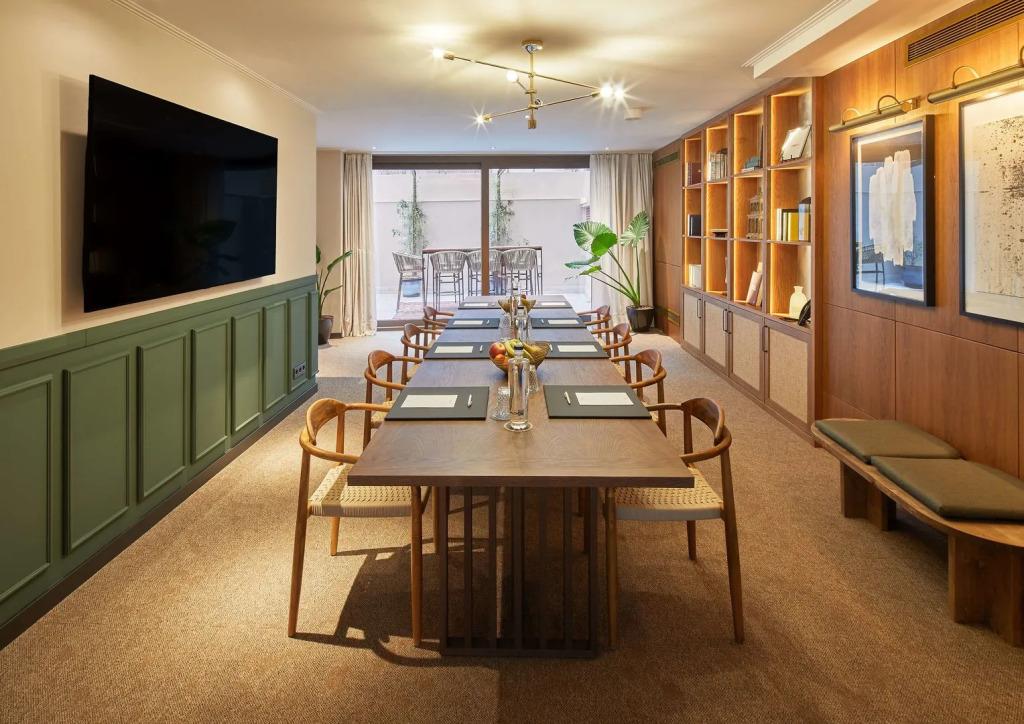 hotel image 16