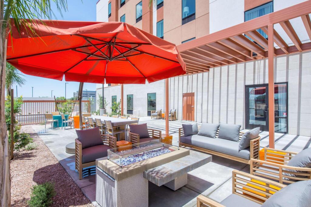 hotel image 10