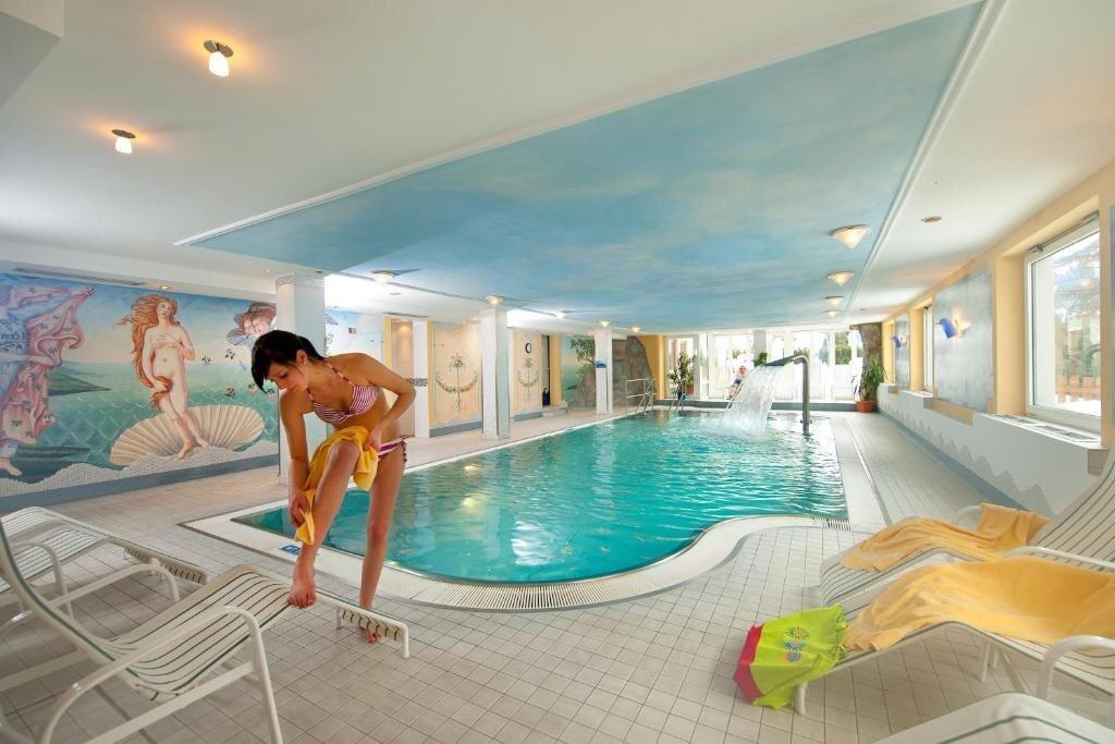 hotel image 9