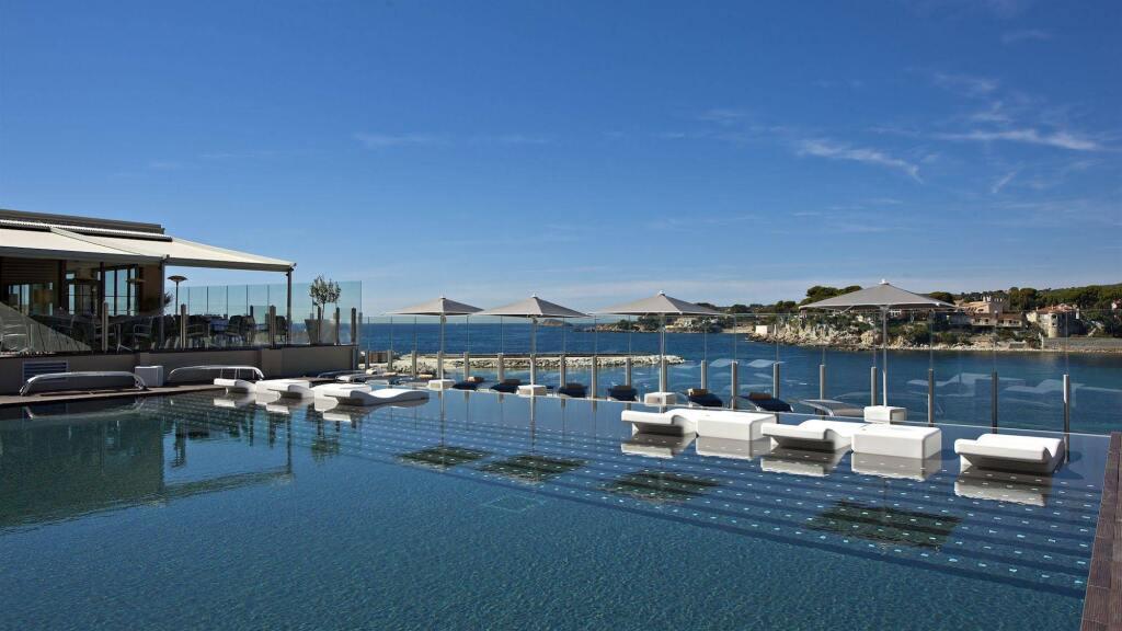 hotel image 16