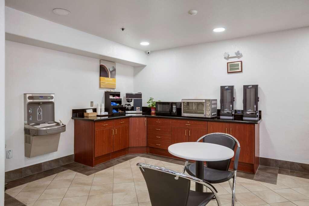 hotel image 13