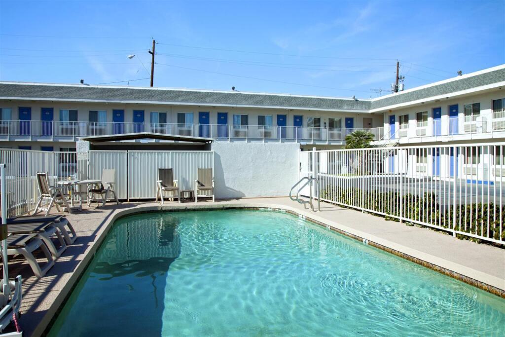 hotel image 9