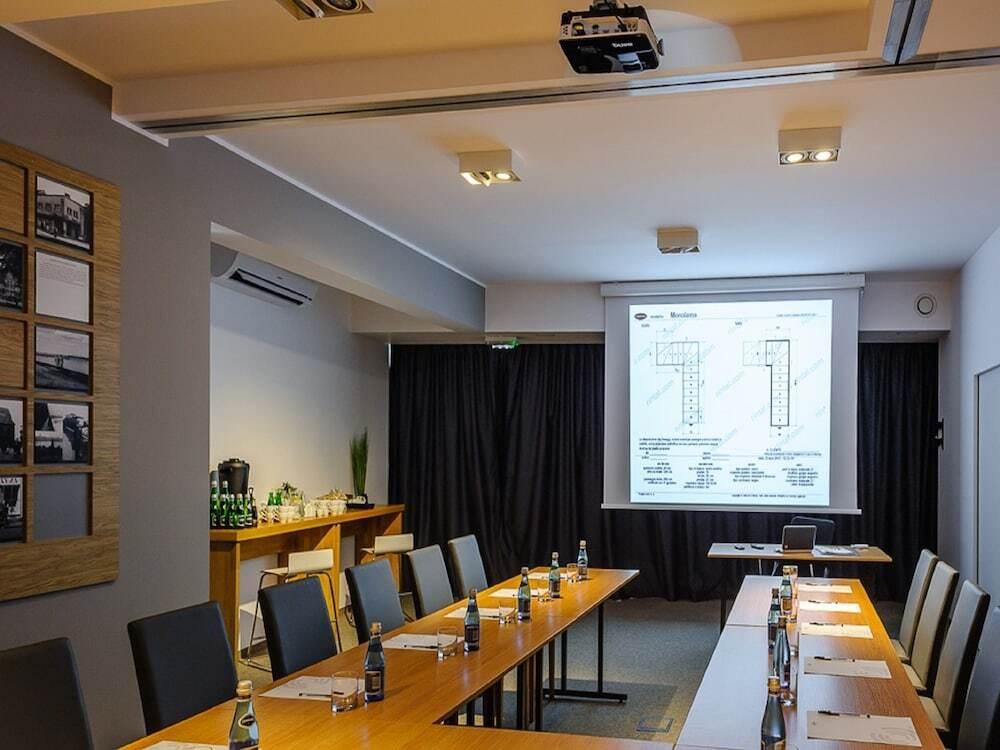 hotel image 11