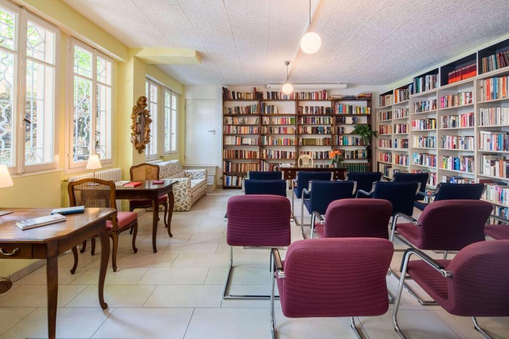 hotel image 12