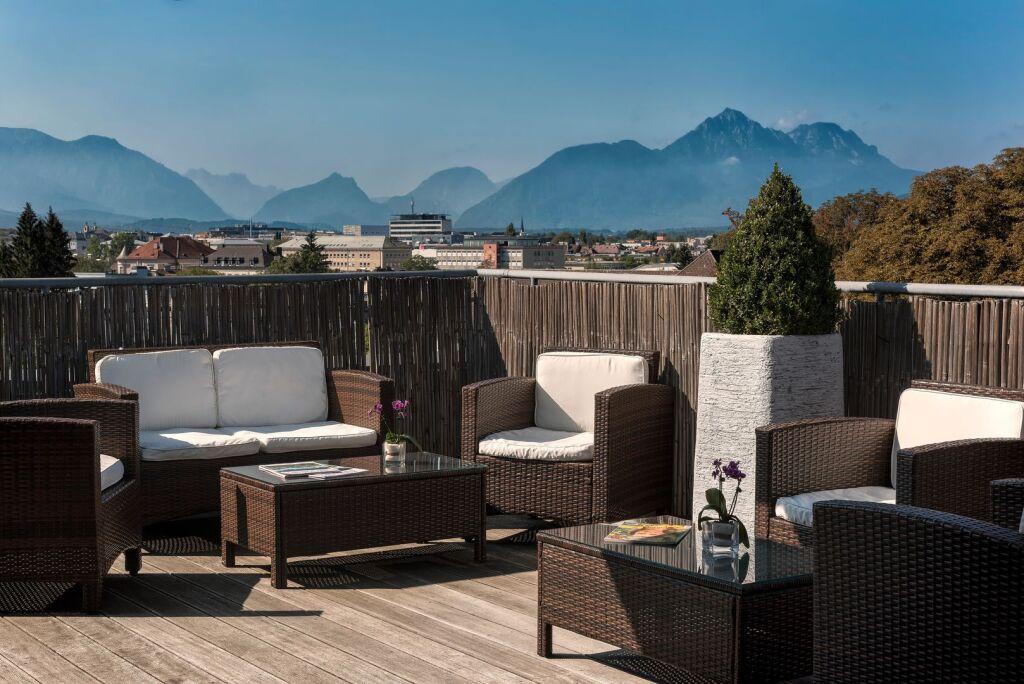 hotel image 10