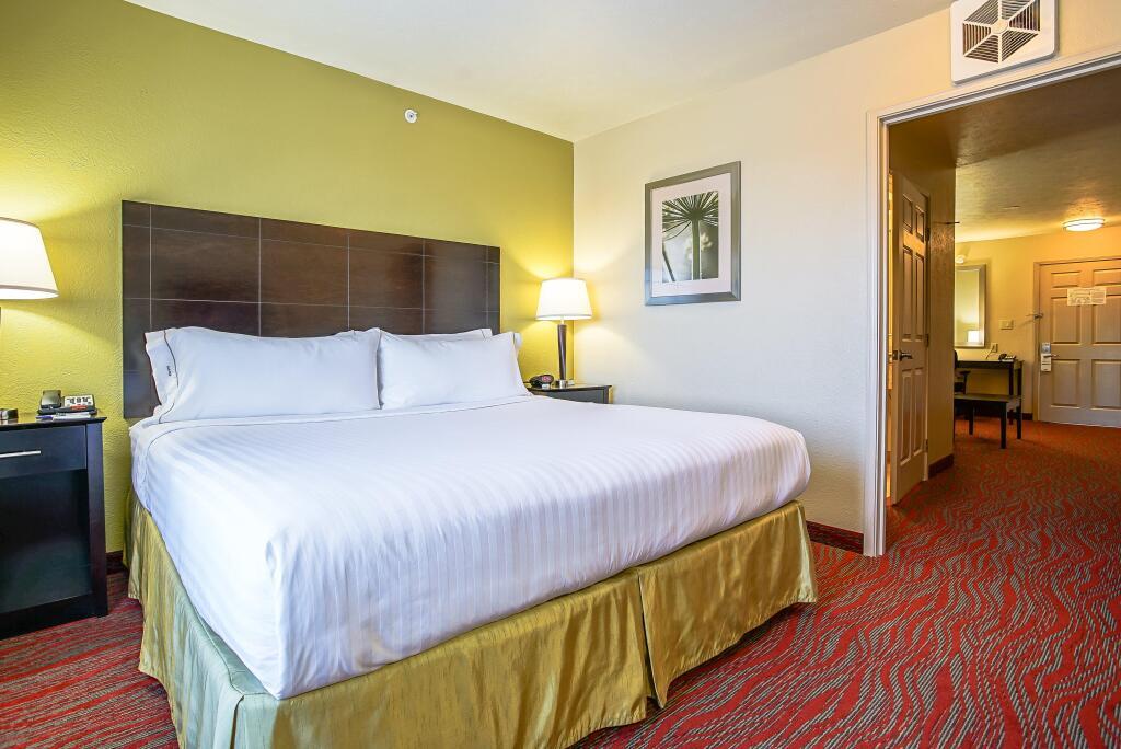 hotel image 18