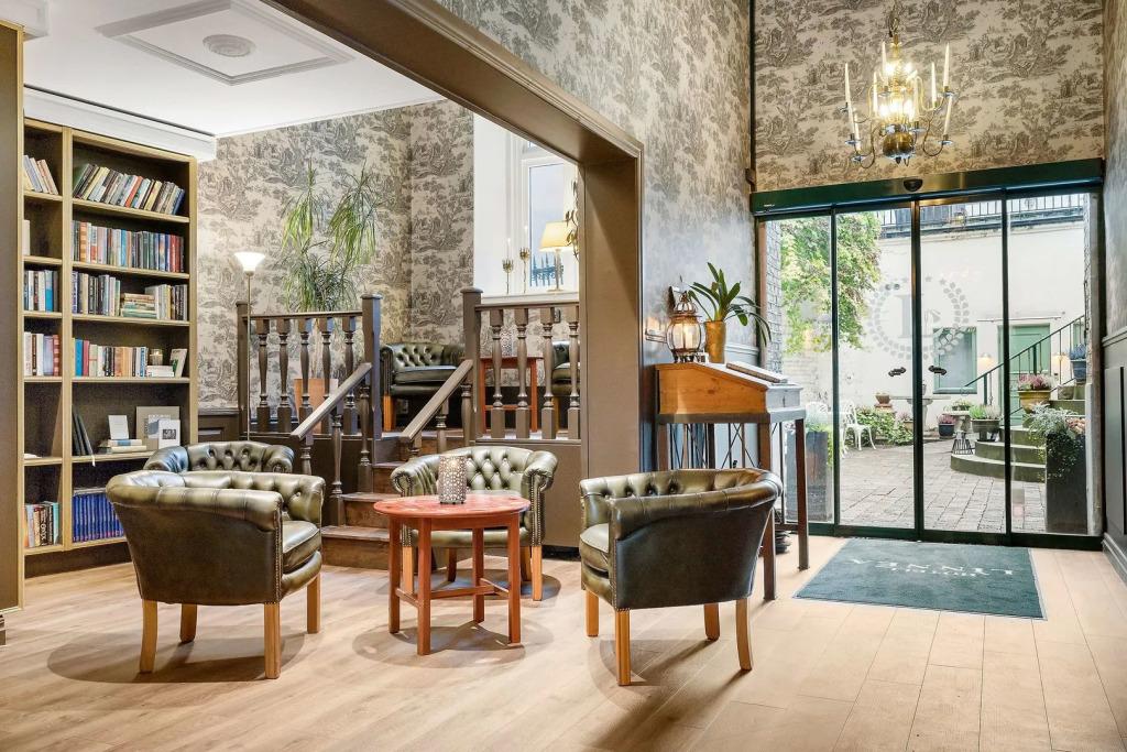 hotel