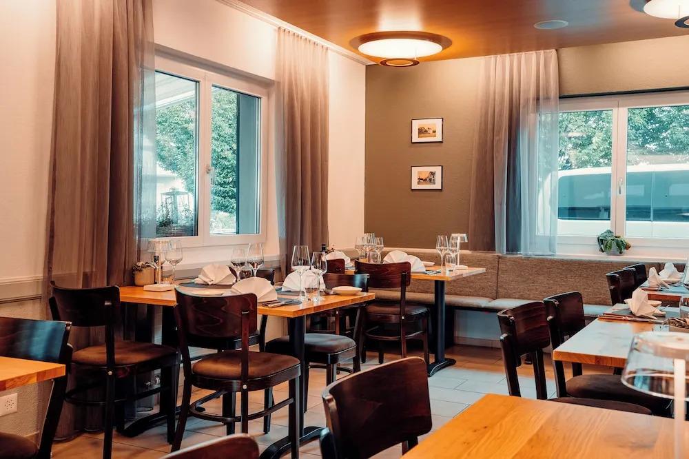 hotel image 9