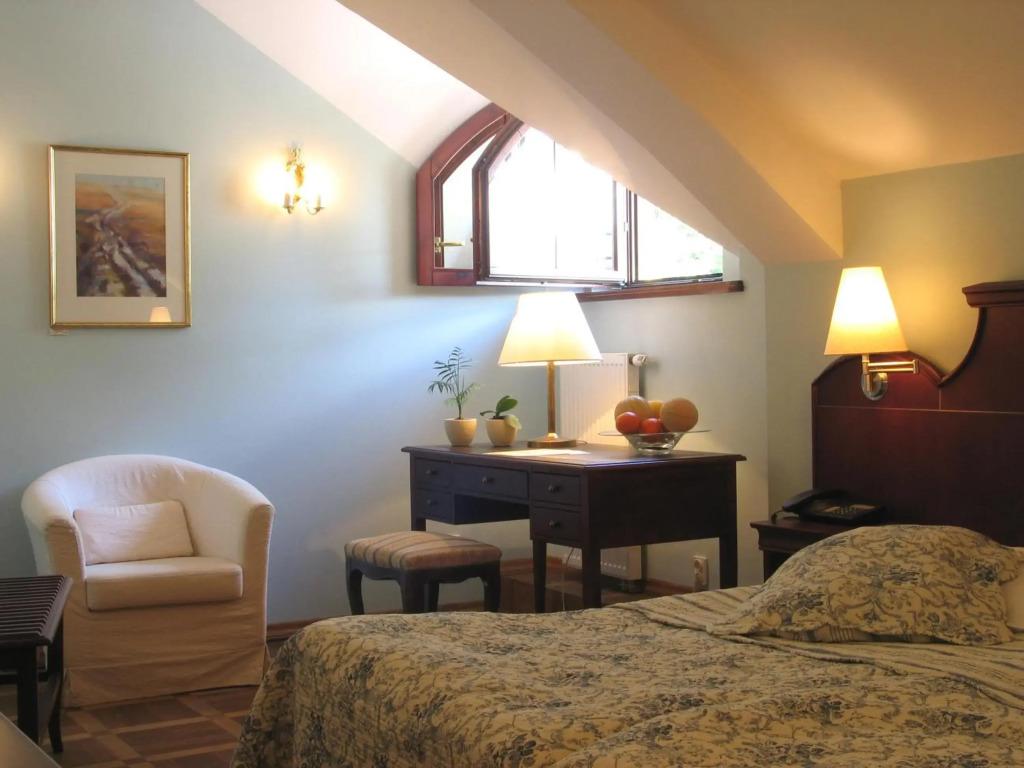 hotel image 12