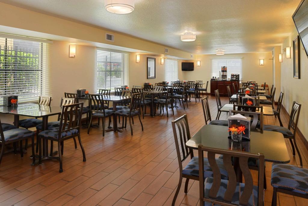 hotel image 10