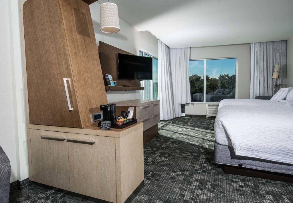 hotel image 16