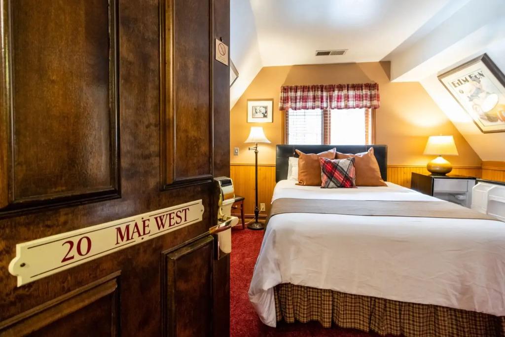 hotel image 8