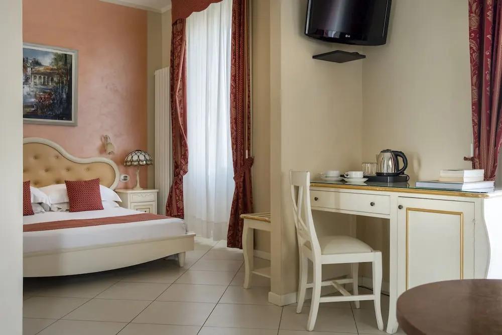 hotel image 13