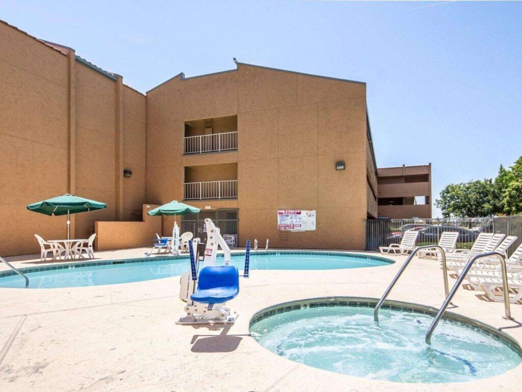 hotel image 9