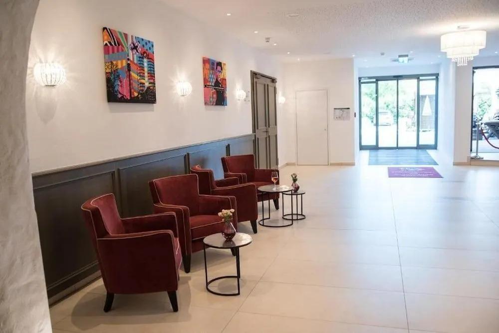 hotel image 16