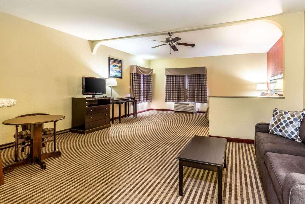 hotel image 13