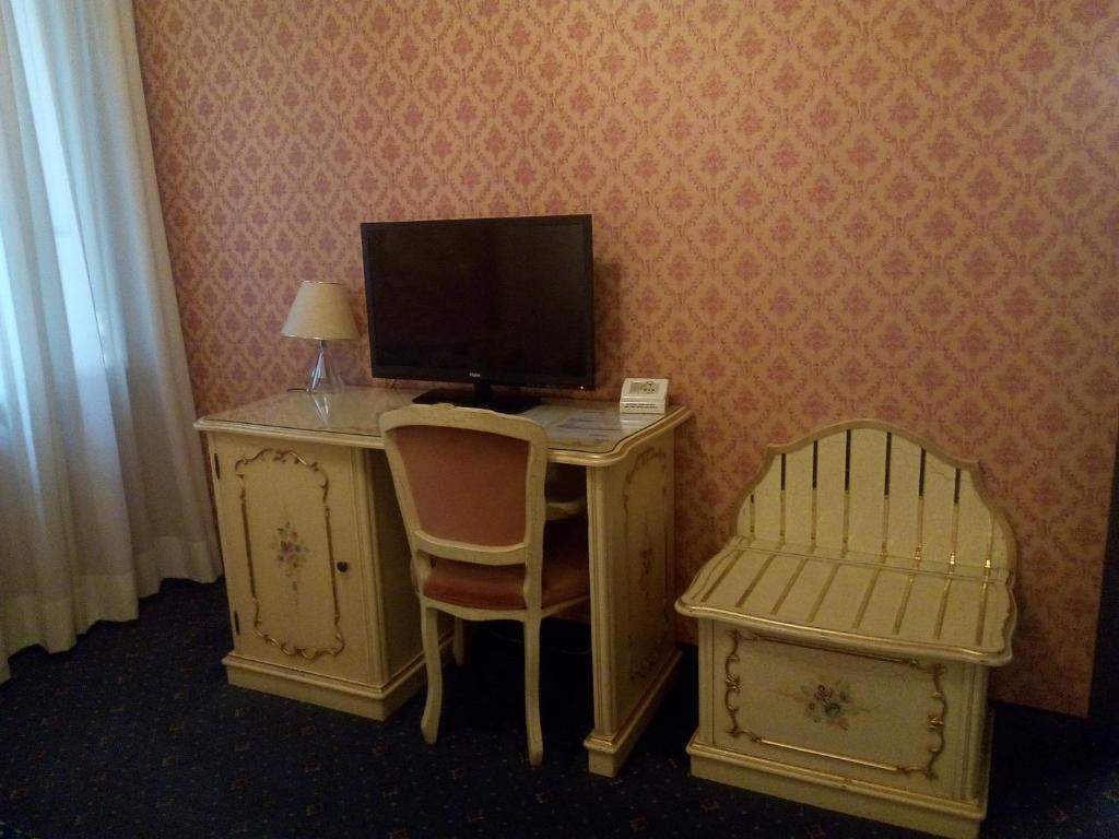 hotel image 11