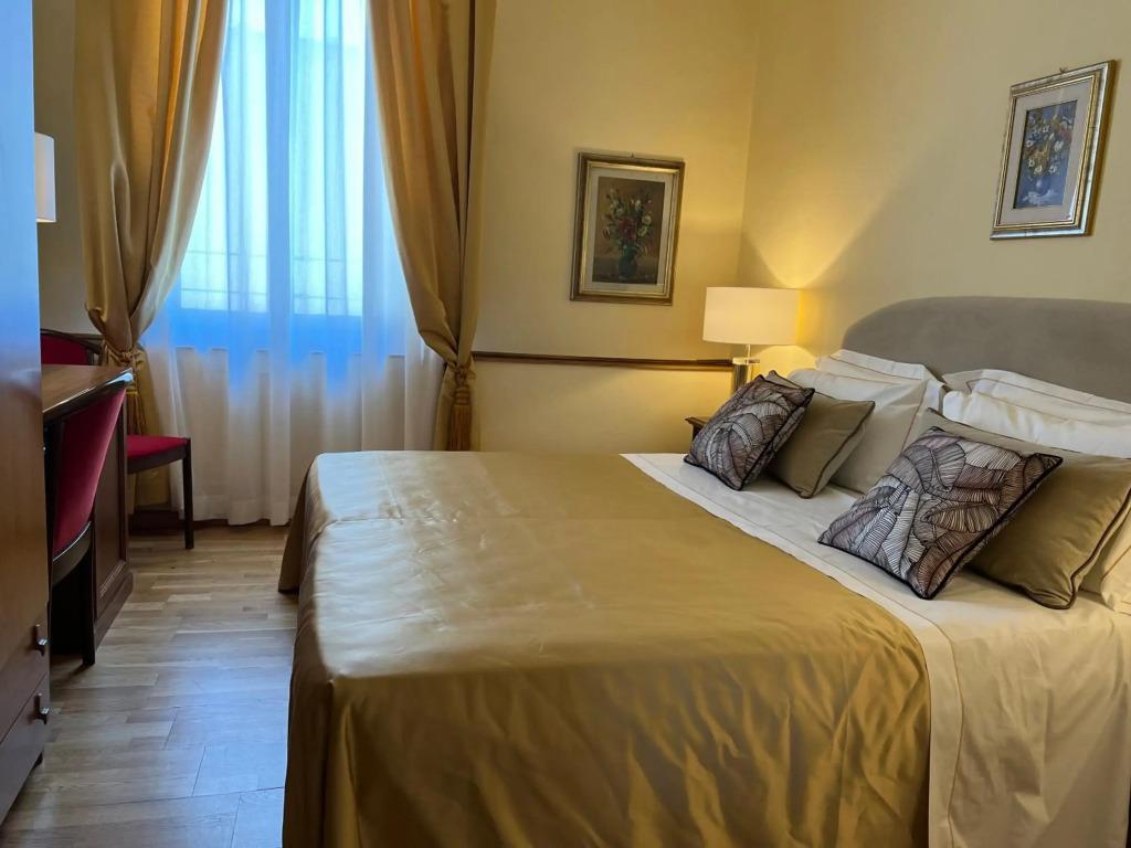 hotel image 10