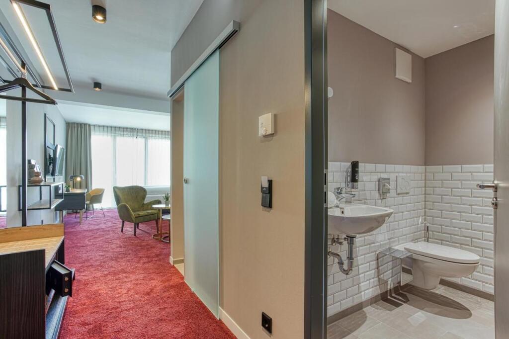 hotel image 12