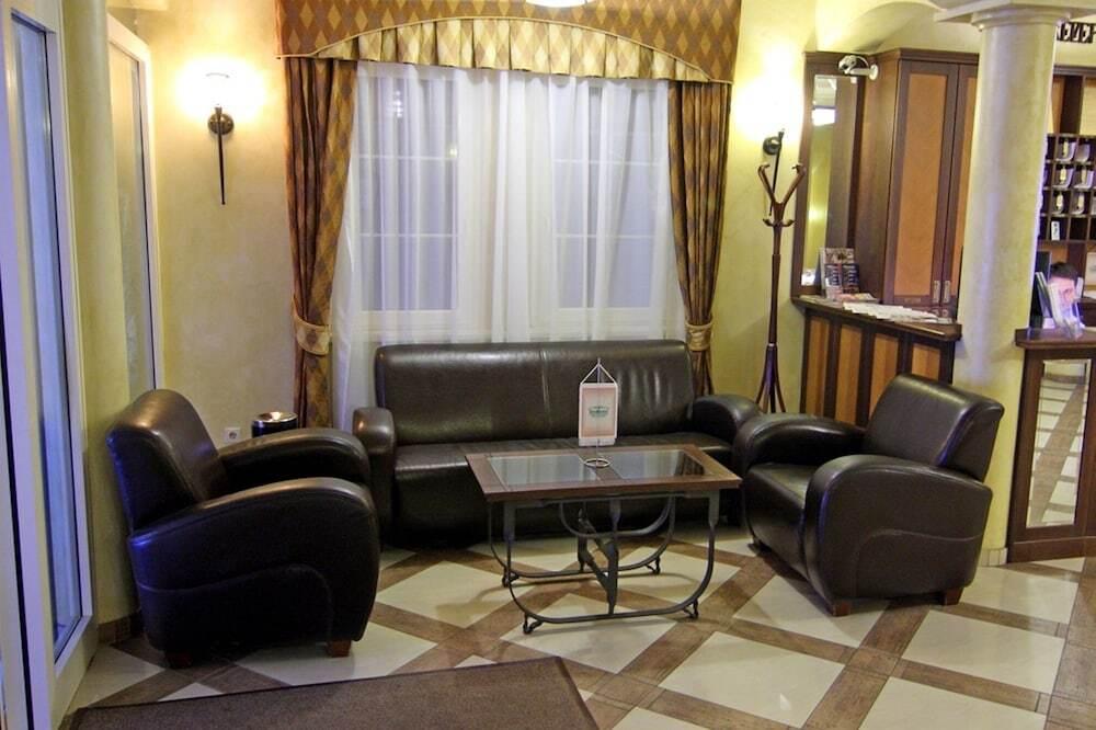 hotel image 10