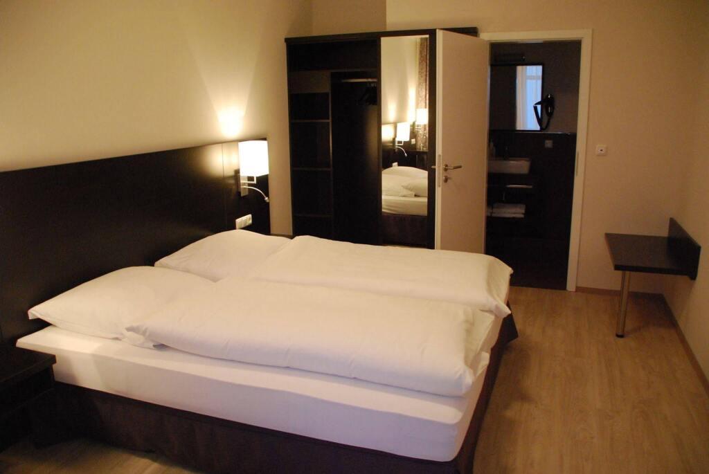 hotel image 12