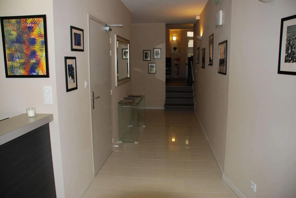 hotel image 16