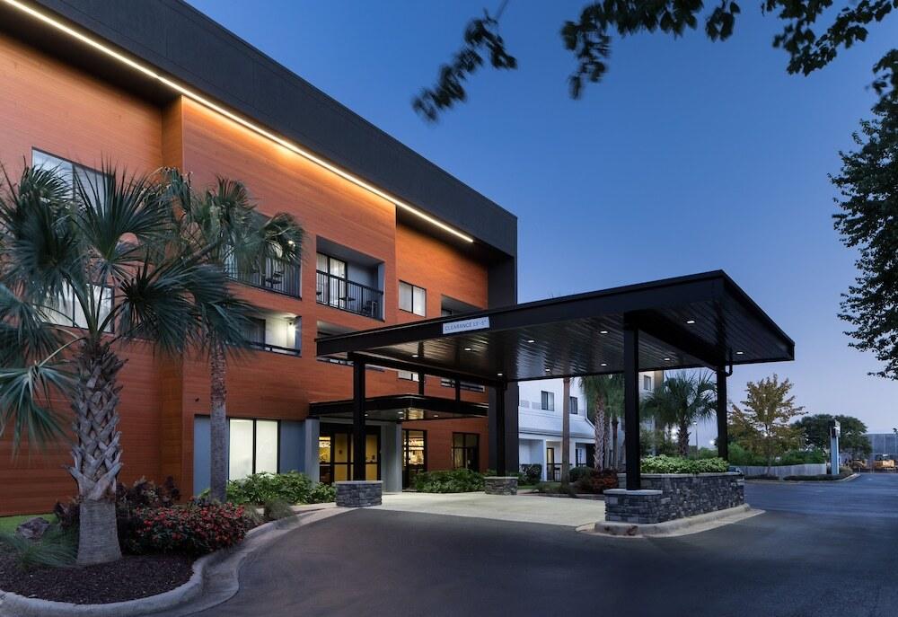 hotel image 16