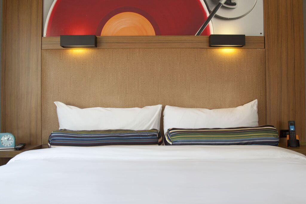 hotel image 13