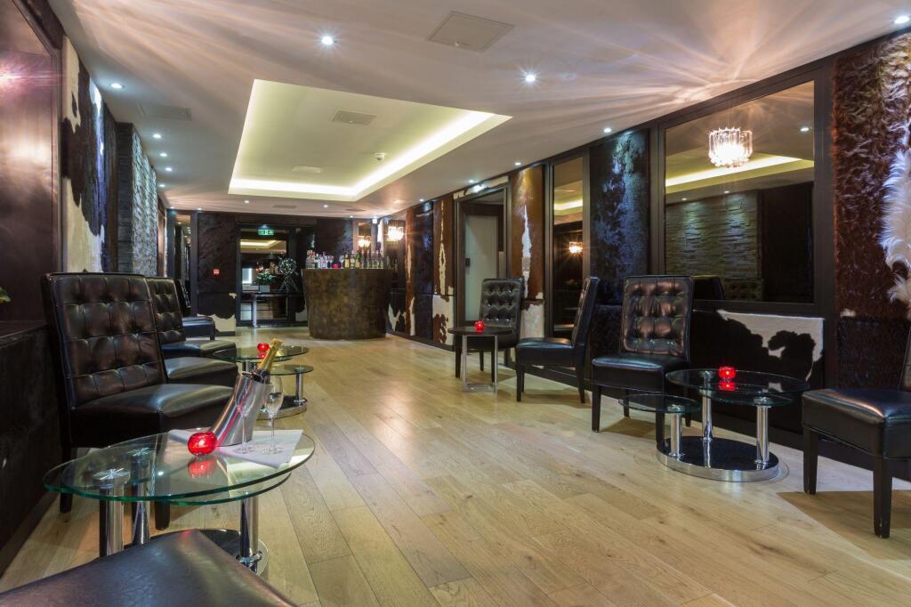 hotel image 38