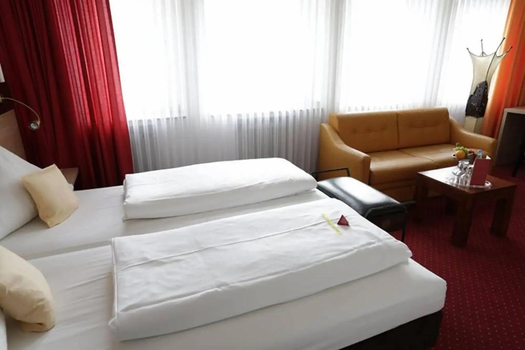 hotel image 13