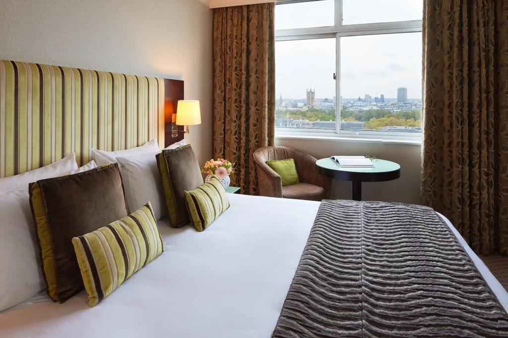 hotel image 13