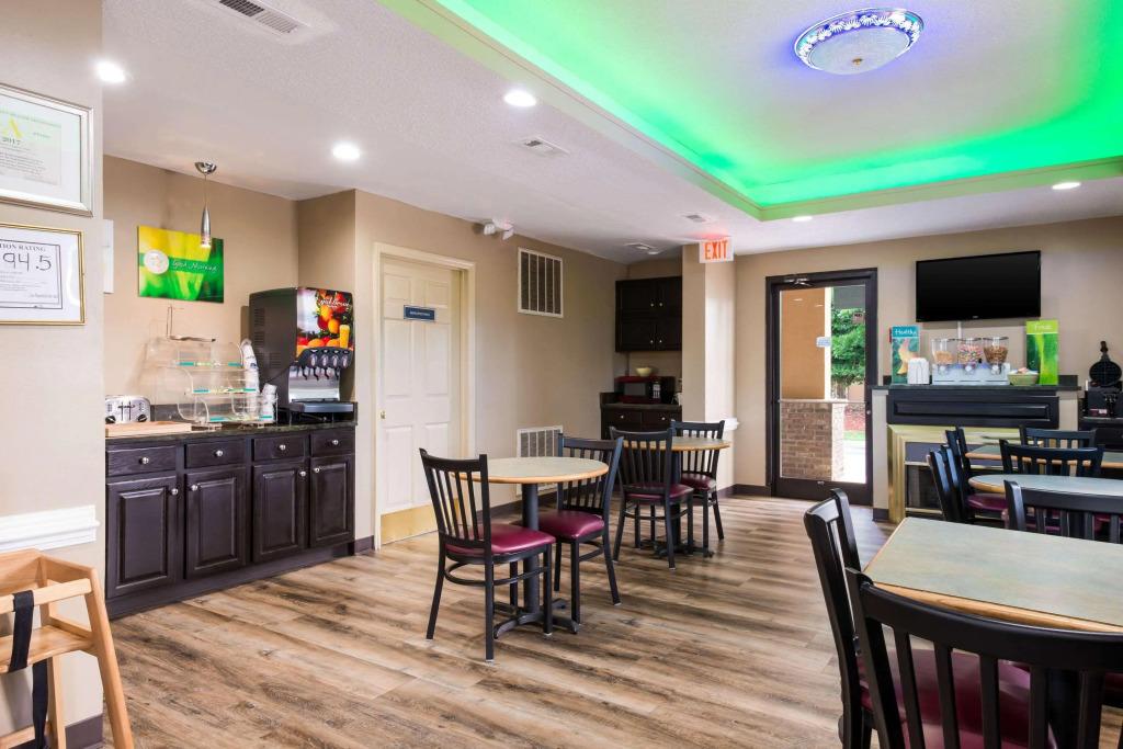 hotel image 16