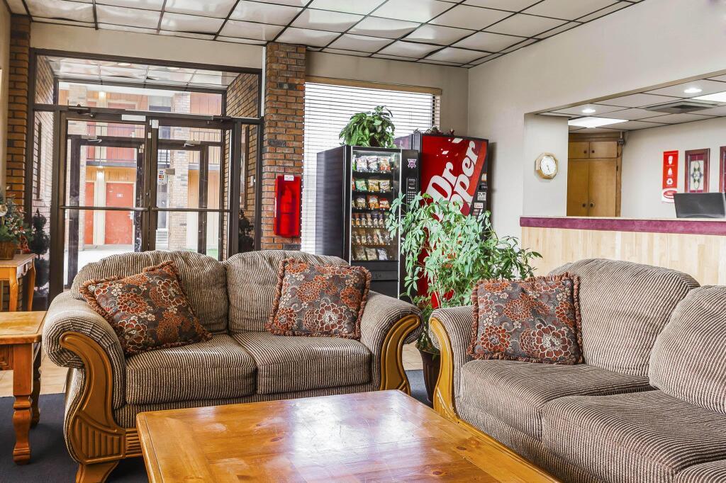 hotel image 8