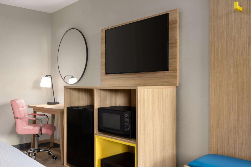hotel image 12