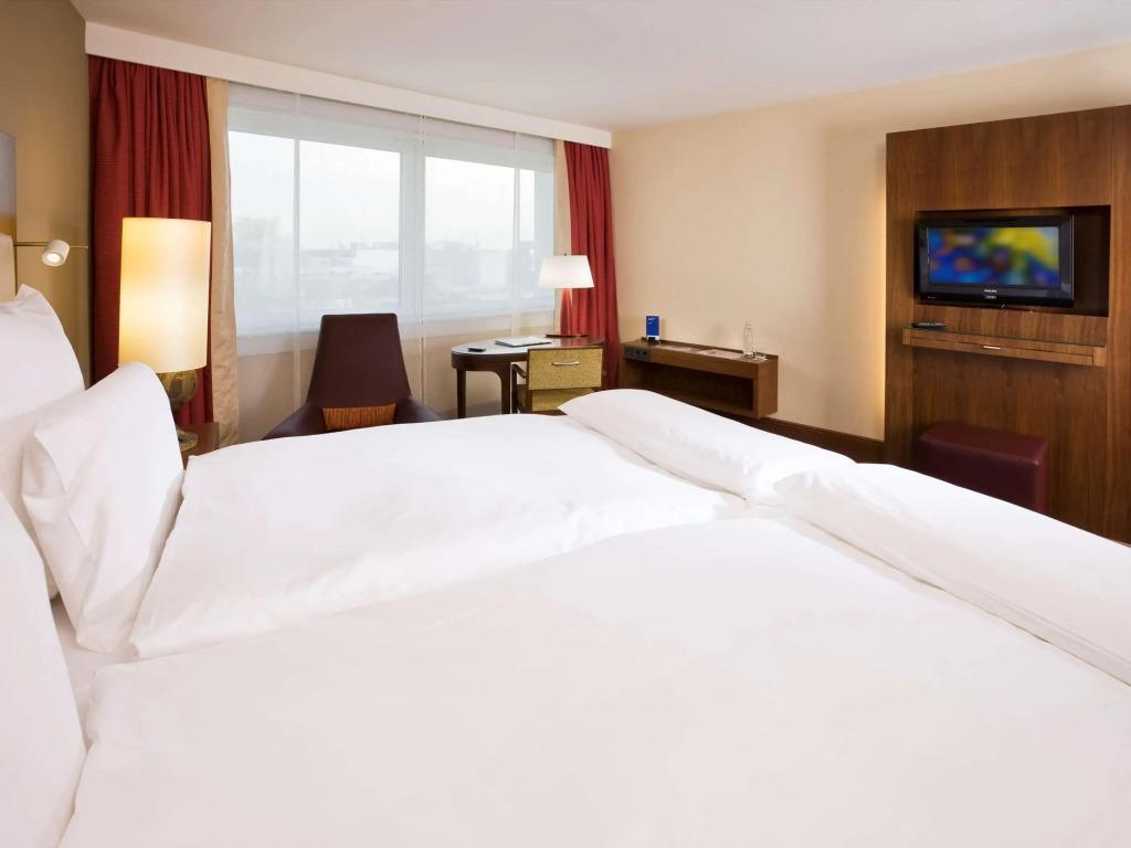 hotel image 52