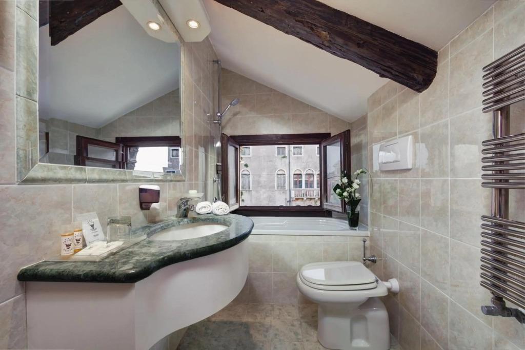 hotel image 32