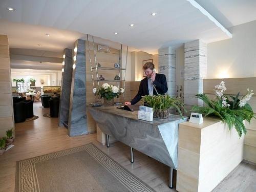 hotel image 10