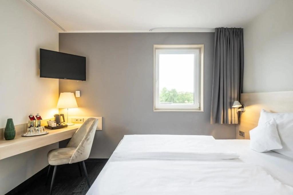 hotel image 13