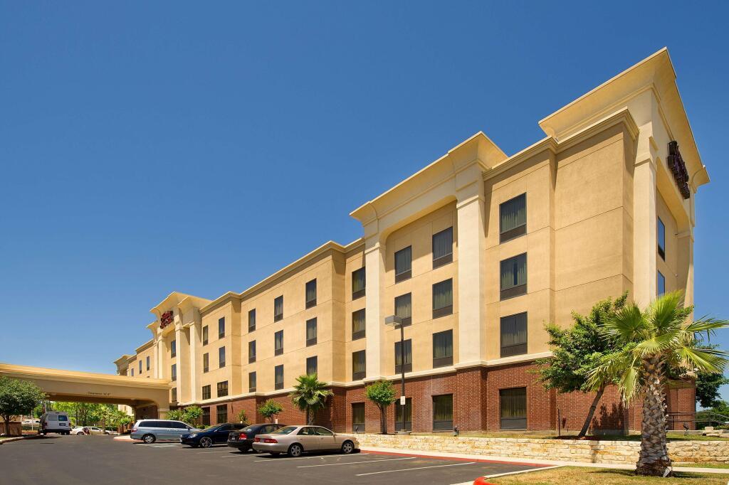 hotel image 16