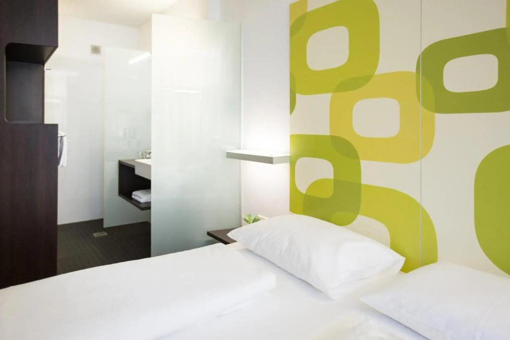 hotel image 16